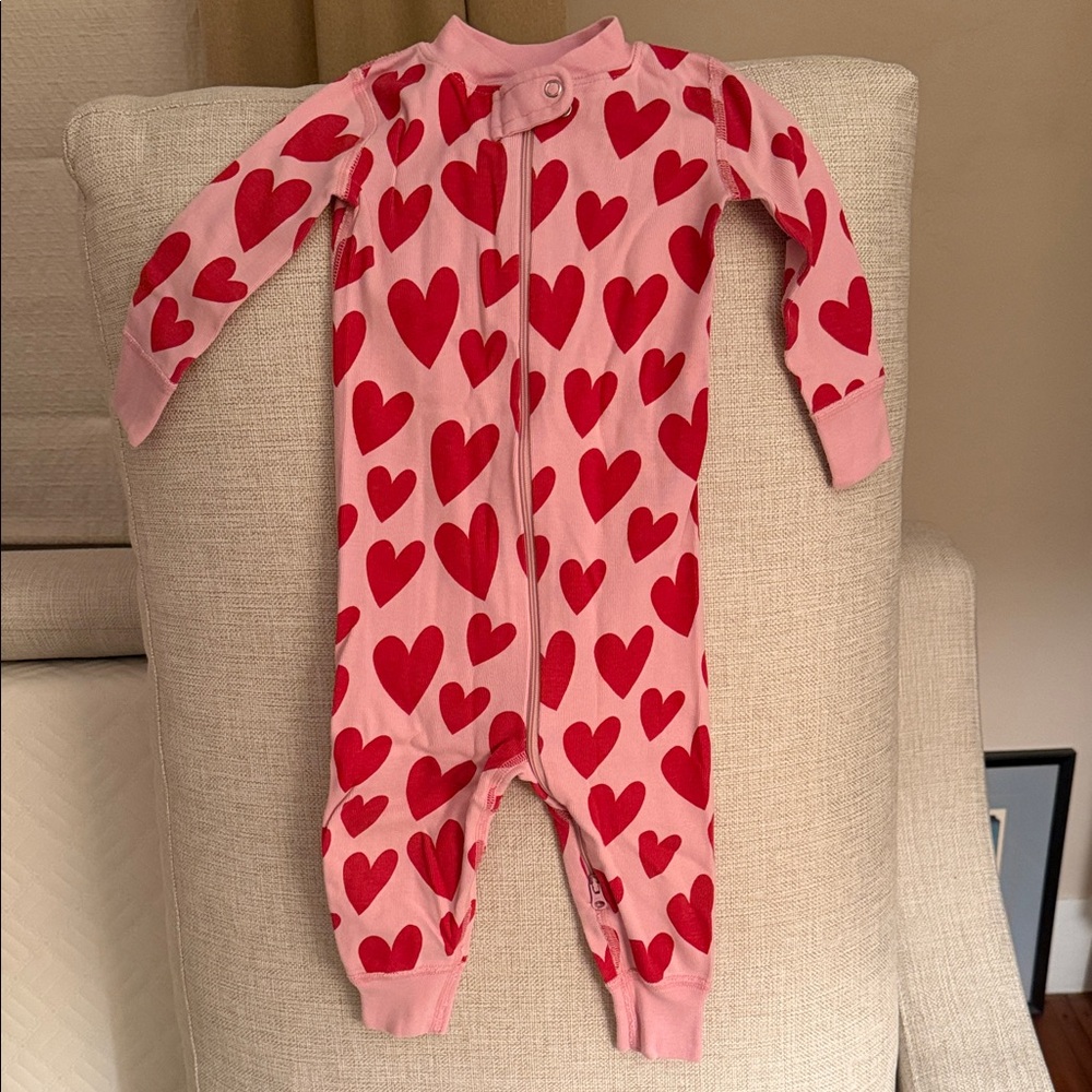 Hanna Andersson 12 - 18 months Organic Cotton Heart Sleeper Onesie